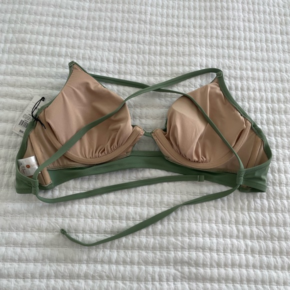 NWT Shade and Shore for Target Green Keyhole Cross-back Bikini Top - size 36D - Picture 3 of 6
